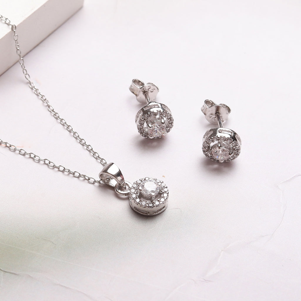 Aarvi Silver Pendant Set